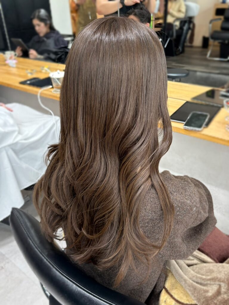 イルミナカラーで透明感あるヘアカラーに！