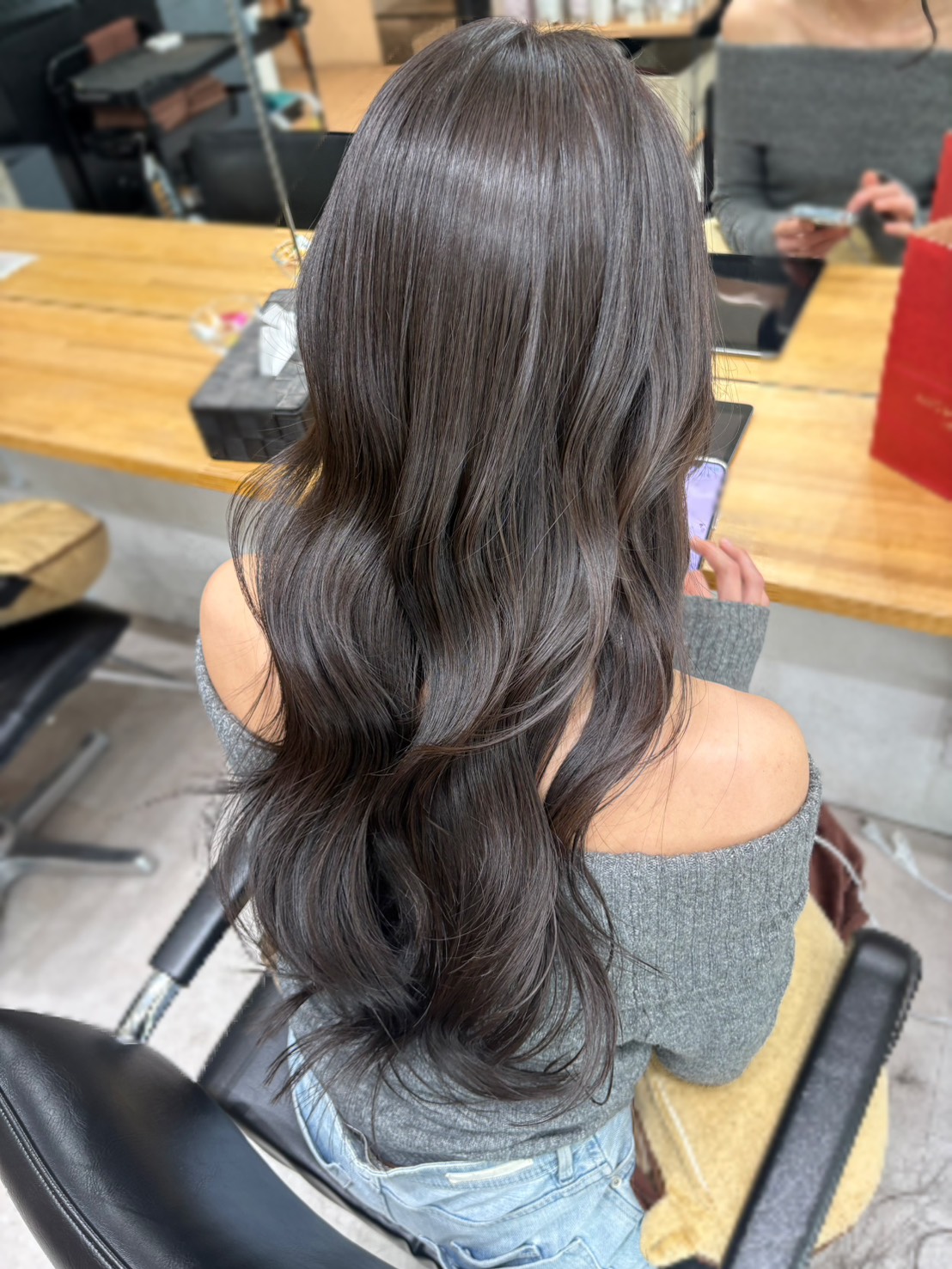 透明感グレージュカラー！