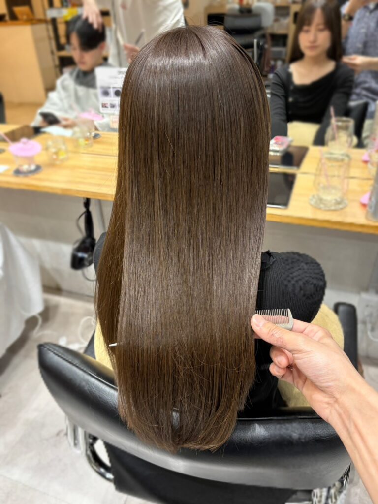 透明感グレージュカラー！