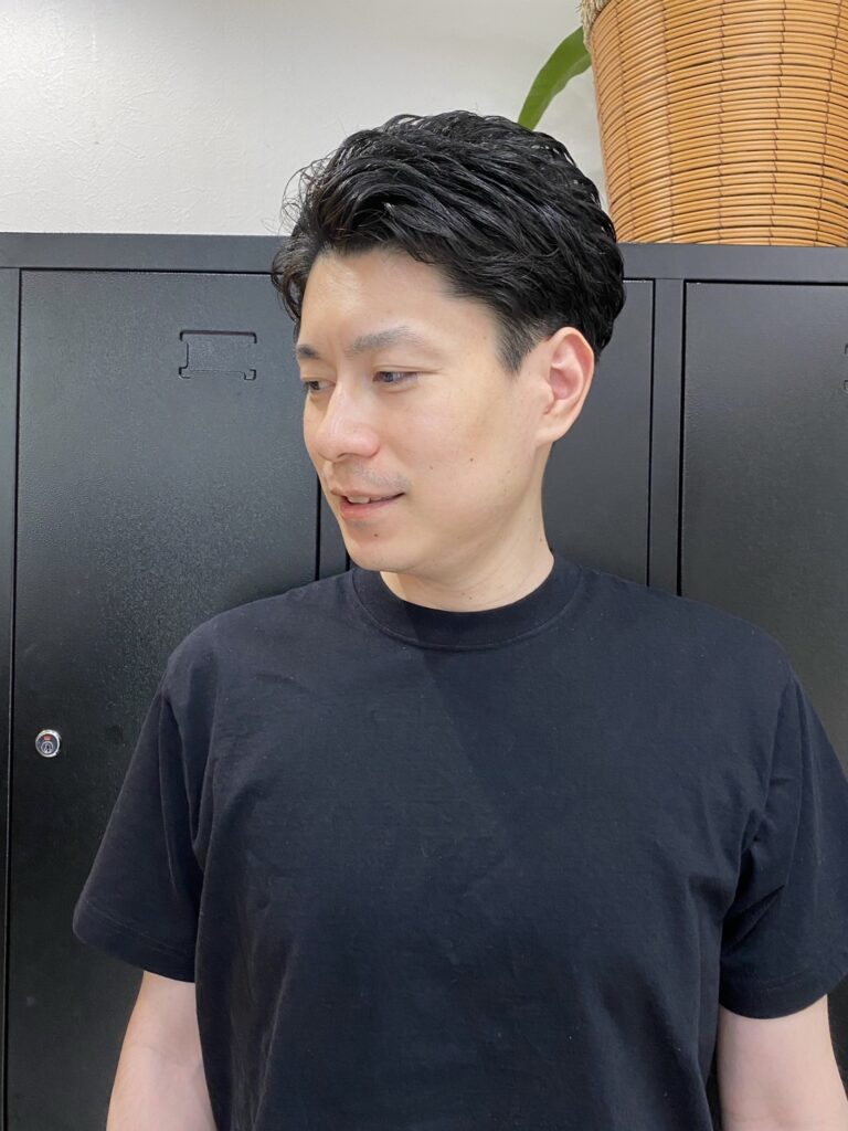 短髪ビジネスパーマ