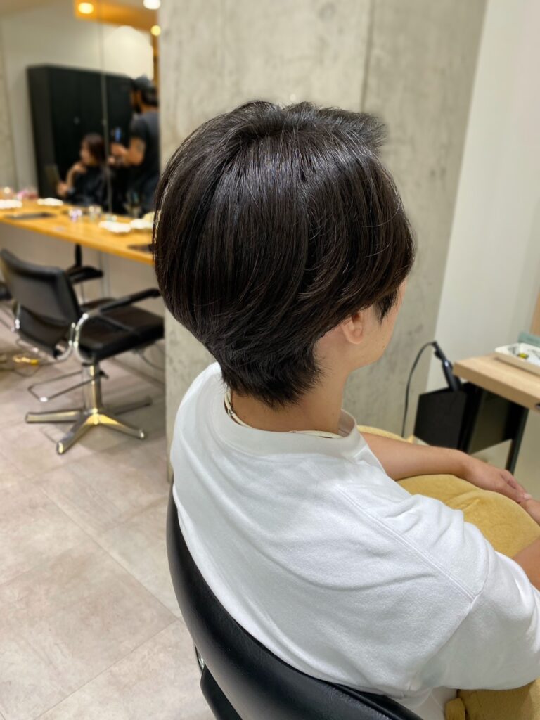 ウルフ毛流れパーマ