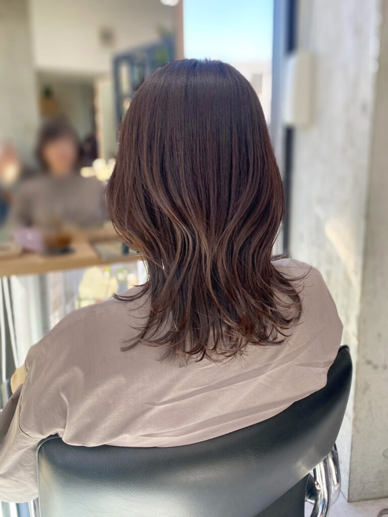 ほんのりピンクブラウン