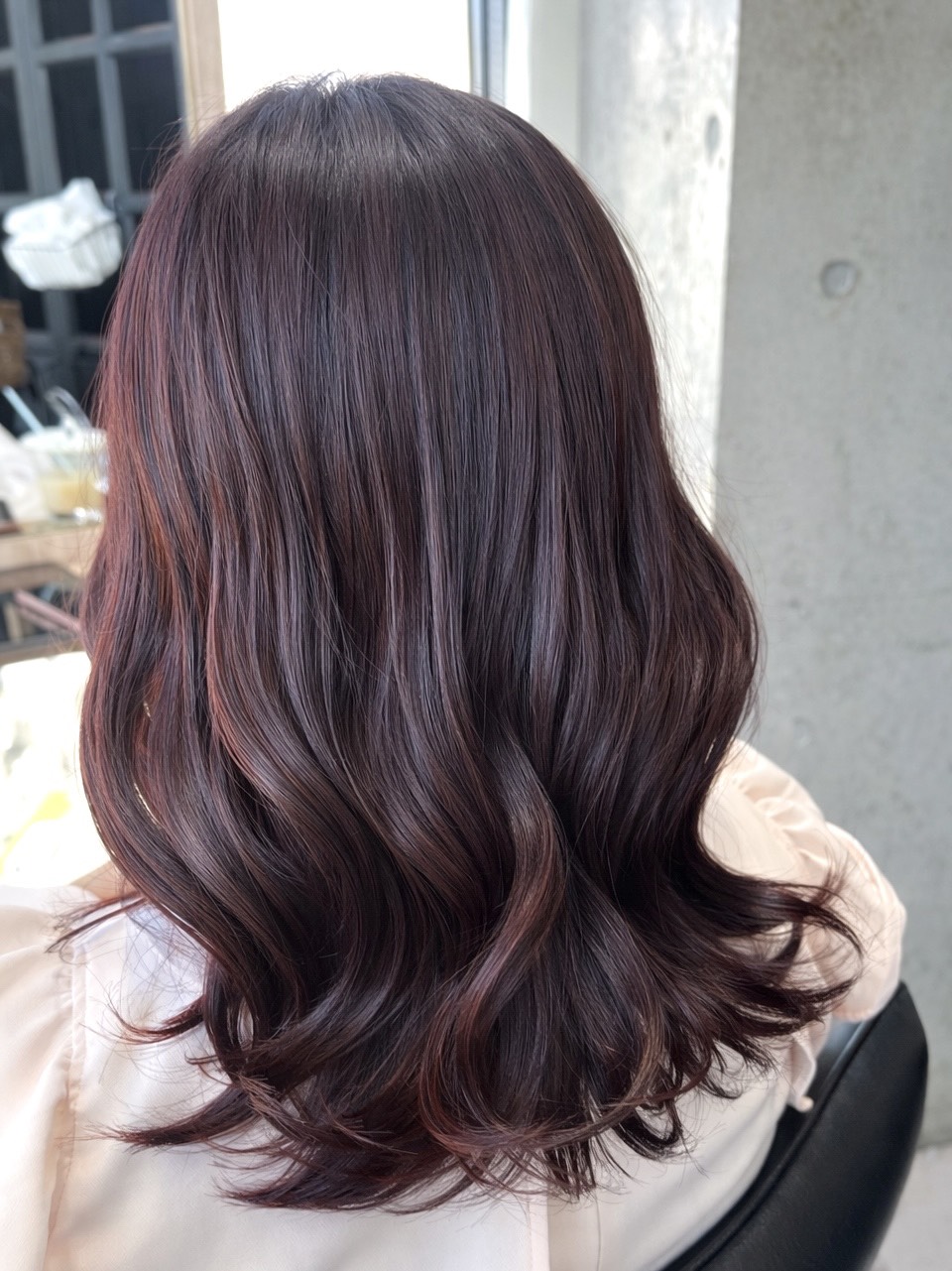 深みレッドブラウンカラー